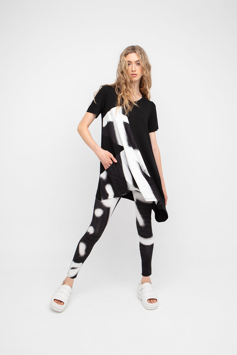OZAI N KU Jersey Allover Print Leggings