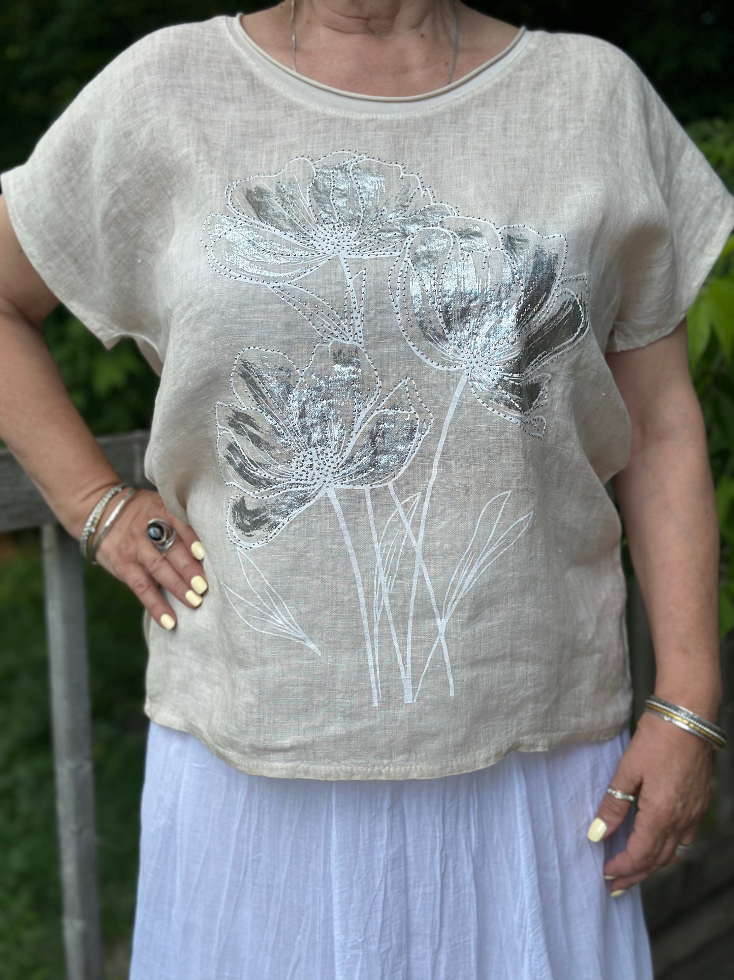 3 Flower Shiny T-Shirt