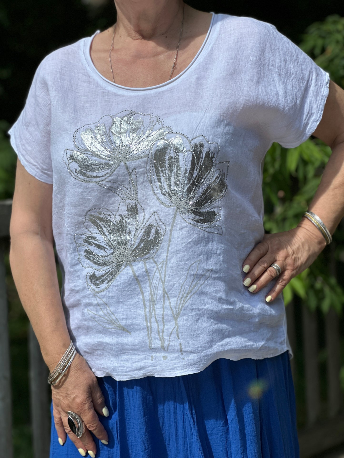 3 Flower Shiny T-Shirt